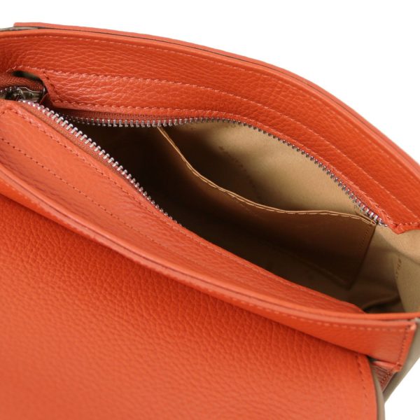 дамска кожена чанта тип клъч в цвят бранди